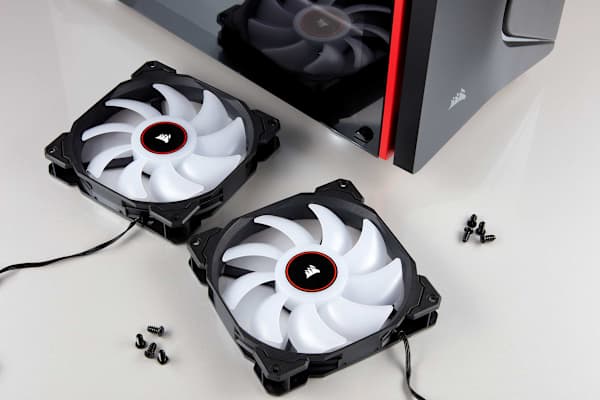 Air Series™ AF140 LED (2018) Red 140mm Fan Dual Pack (Refurbished)