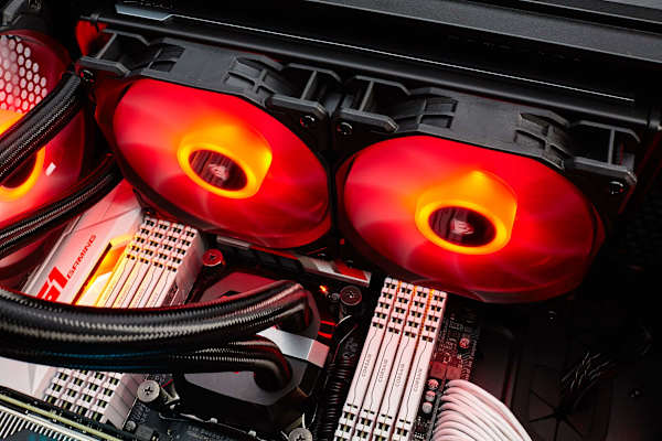 Air Series™ AF140 LED (2018) Red 140mm Fan Dual Pack (Refurbished)