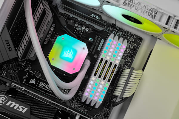 iCUE H150i ELITE CAPELLIX Liquid CPU Cooler — White (Refurbished)