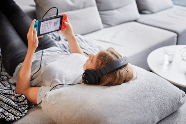 HS60 PRO SURROUND Gaming Headset — Yellow