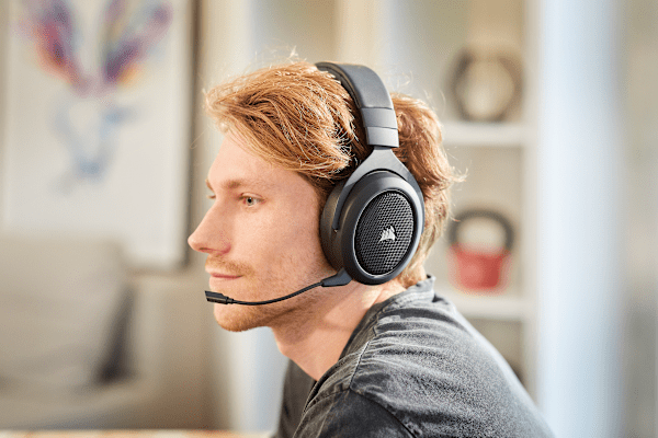 HS70 PRO WIRELESS Gaming Headset — Carbon (Revival Series)