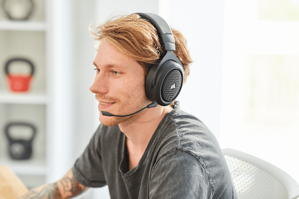 HS70 PRO WIRELESS Gaming Headset — Carbon (Revival Series)