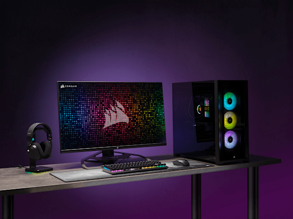 iCUE ML120 RGB ELITE Premium 120mm PWM Magnetic Levitation Fan — Triple Fan Kit with iCUE Lighting Node CORE (Refurbished)