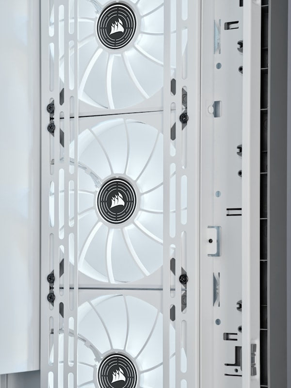 ML140 LED ELITE White Premium 140mm PWM Magnetic Levitation Fan