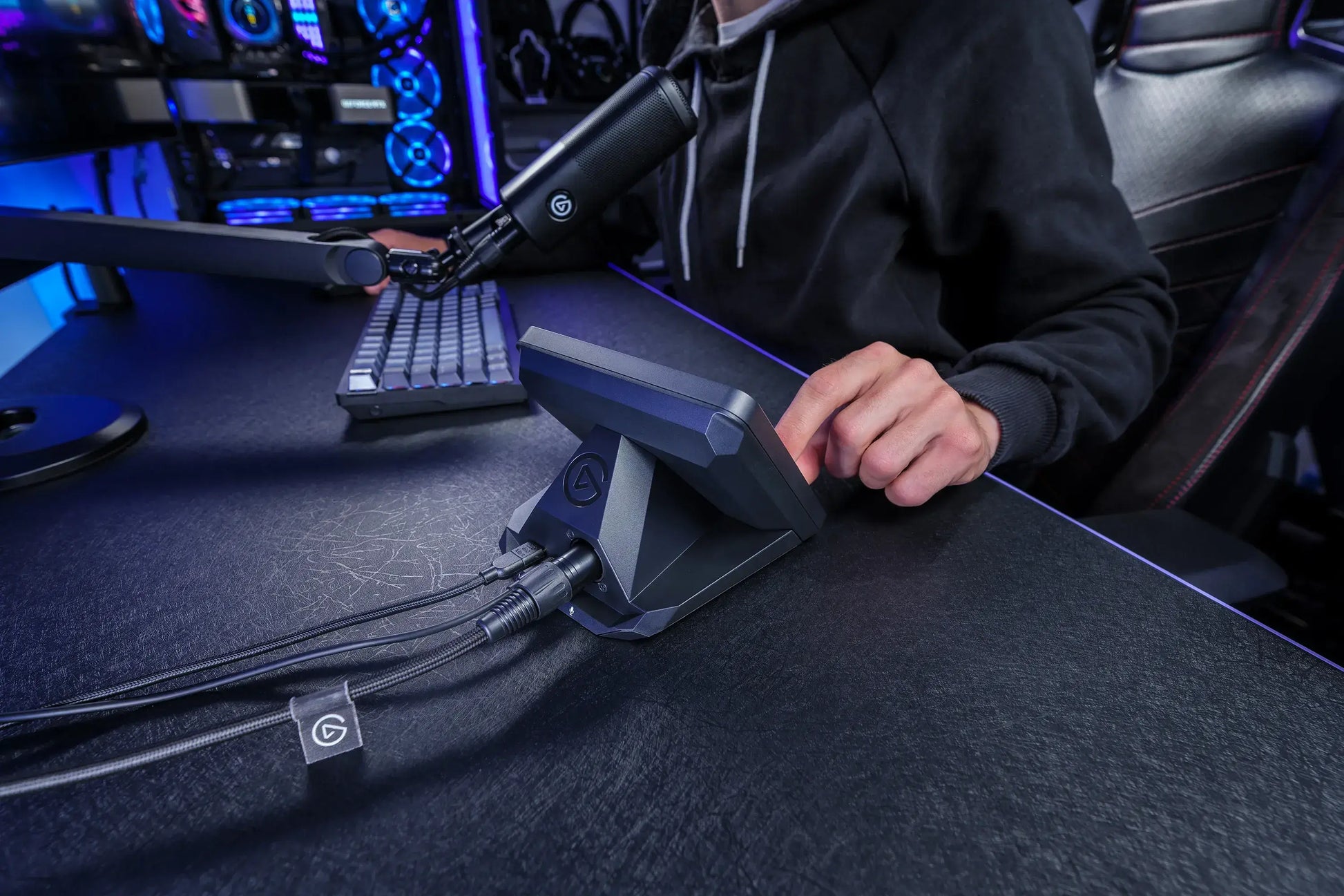 XLR Dock
